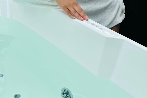 Bồn Tắm Massage Frankfurt KREINER & Công Nghệ Trẻ Hóa Trị Liệu Koller Milk
