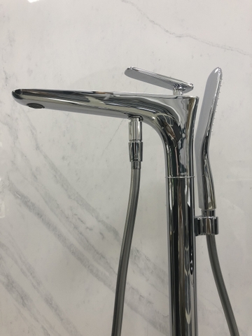 Vòi Bồn Tắm Đặt Sàn H82236