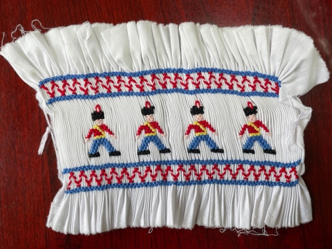 Hand smocked patterns by Bunniti BNP345