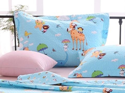 Pillow case – bear & giraffe