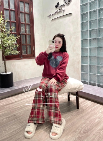 b- BỘ HAIDA ĐỎ GẤU FOTSTO QUẦN DẠ KẺ