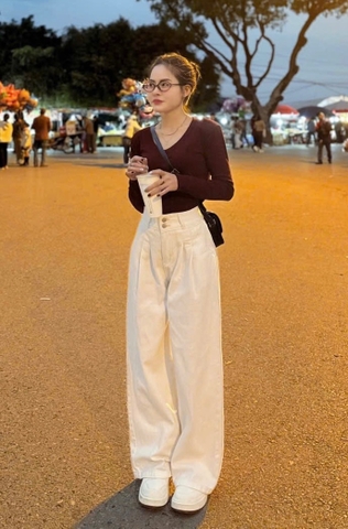 QUẦN JEAN SUÔNG TRẮNG 2 KHUY