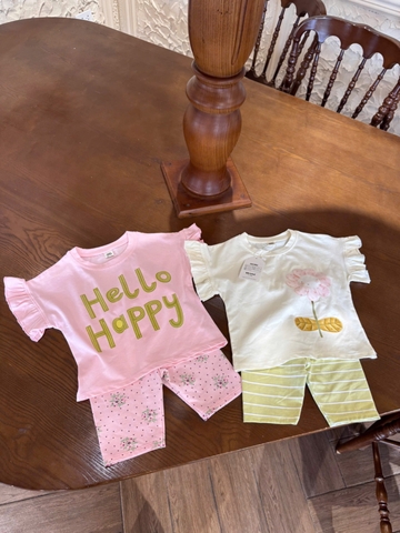 - SET 2 BỘ BÉ GÁI QUẦN NGỐ BÈO VAI Hello Happy