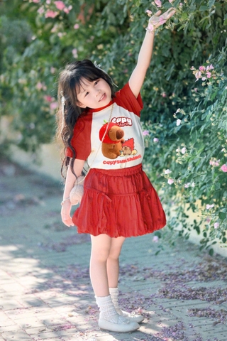 - SET BÉ GÁI SIZE ĐẠI ÁO CAPYBARA CVAY ĐỎ BỒNG