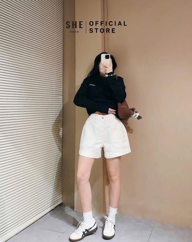 Màu trắng kem - QUẦN SOOC JEAN NGỐ VNXK THÊU NGỰA TRẮNG KEM