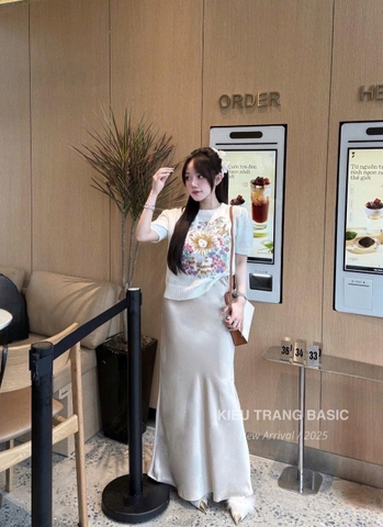 CHÂN VÁY LỤA ĐUÔI CÁ QCCC