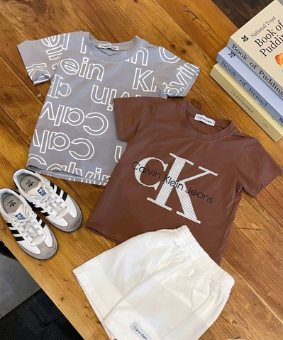 - SET BÉ TRAI 2 ÁO NÂU XÁM CK QUẦN BE