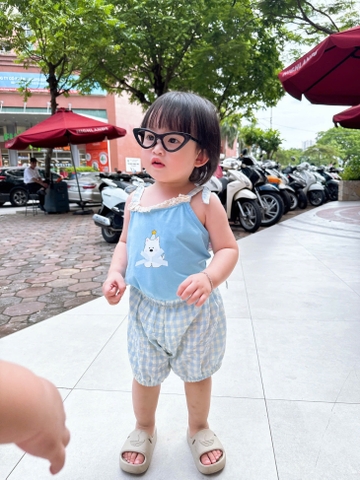 - BỘ ĐÙI BÉ GÁI ÁO XANH 2S GẤU QUẦN KẺ XANH