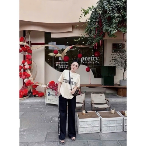 - BỘ NỮ ÁO BE DIOR SAO QUẦN SUÔNG ĐEN