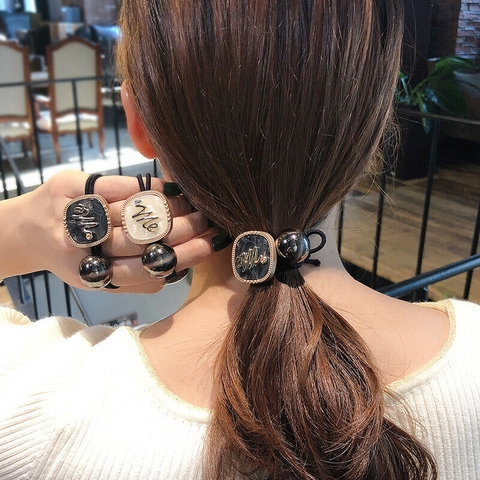 Dây buộc tóc co giãn đính hạt tròn, mặt ngọc nhân tạo in chữ phong cách Hàn Quốc cổ điển thời trang