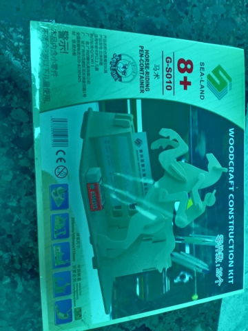 Đồ chơi lắp ráp gỗ 3D Hộp đựng bút hình Vận động viên Đua Ngựa