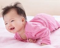 Cách chăm sóc trẻ để phòng bệnh khi giao mùa