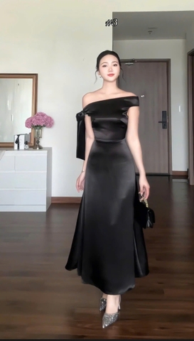 ĐẦM LỤA LỆCH VAI DÁNG DÀI ZAREEN DAX124