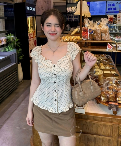 ÁO TRỄ VAI NÚT GỖ ZAREEN VOA149