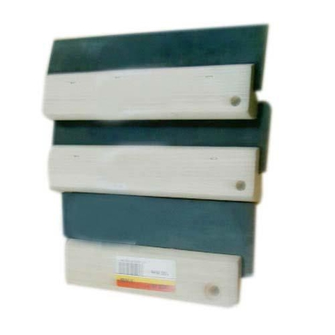 Miếng gạt cao su tay cầm gỗ 200mm