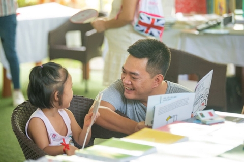 Đọc sách cùng con – Thói quen cần xây dựng trong mỗi gia đình