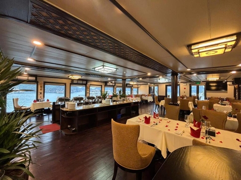 Arcady Boutique Cruise: 2 days-1 night/ 3 days-2 nights (Hanoi- Halong Bay- Tuan Chau)-3,200,000 VND.