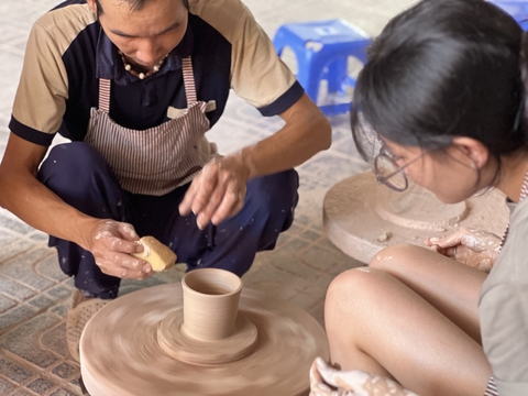 Ninh Bình- Hạ Long/Lan Ha- Bat Trang pottery village 3 days by private car
