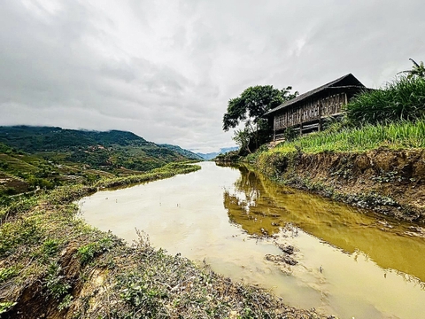 How to go in/out Nam Ly Retreat