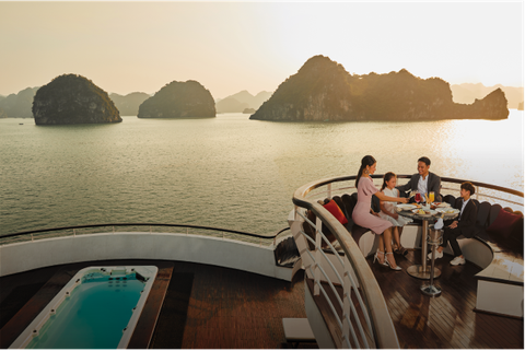 Ambassador 1 Cruise: 2 days- 1 night/ 3 days- 2 nights (Hanoi- Halong Bay- Tuan Chau)-4,150,000 VND.