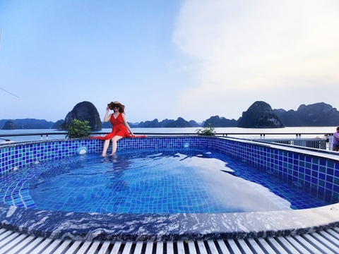 La Casta Daily Cruise: Hà Nội- Hạ Long- Tuần Châu- 1,080,000 VND