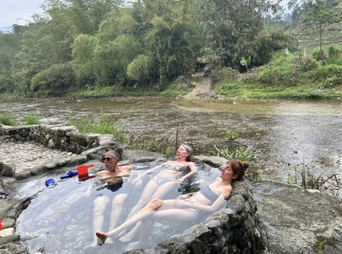 Day trip easy rider loop Hoang Su Phi- Enjoy hot spring bath and Shan Tuyet Tea