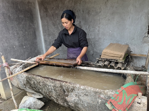 Hanoi- Cao Bang- Ba Be Lake 4 days by private car