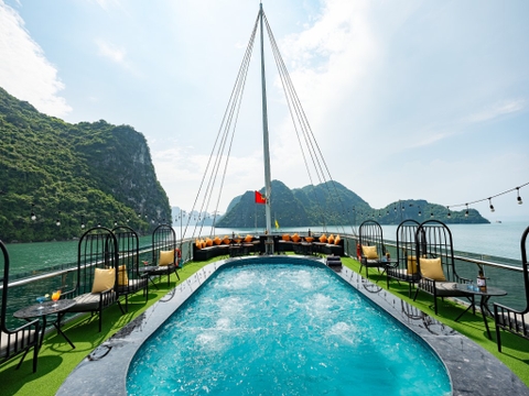 Cruise Maia- Daily Departure: Hà Nội- Hạ Long- Tuần Châu- 950,000 VND