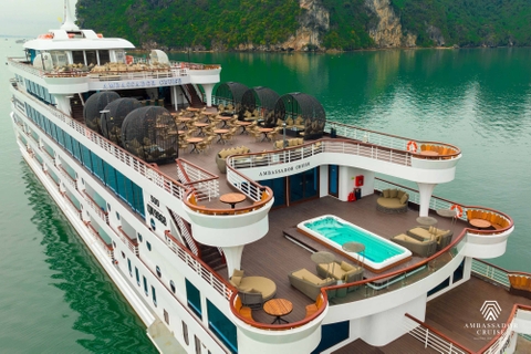 Ambassador 2- Daily Cruise: Hanoi- Halong Bay- Tuan Chau-1,750,000 VND.