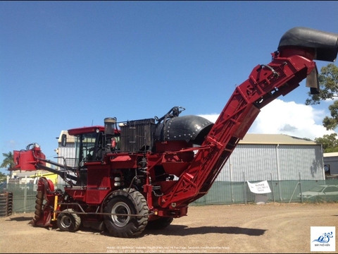 Máy thu hoạch mía CASE IH 8000 năm 2016