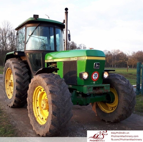 Máy kéo John Deere 3140