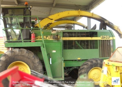 Máy thu hoạch ngô John Deere 6750D năm 2005