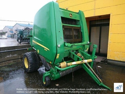 Máy cuộn rơm John Deere 854 Maxicut năm 2012