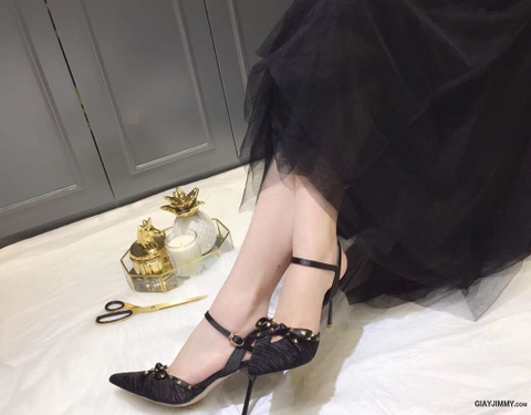 Lộ diện đôi giày cao gót đắt nhất thế giới có giá 750 triệu đồng