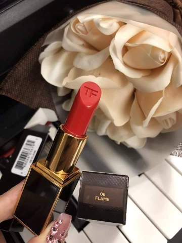 Son Tom Ford màu 06 Flame: Đỏ Cam