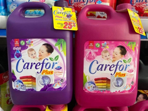 Nước giặt Carefor Plus 5L màu hồng
