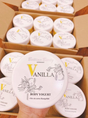 SỮA DƯỠNG THỂ BETTINA BARTY VANILLA BODY YOGURT 30ml