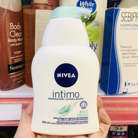 DUNG DỊCH VỆ SINH PHỤ NỮ NIVEA INTIMO MILD FRESH 250ML
