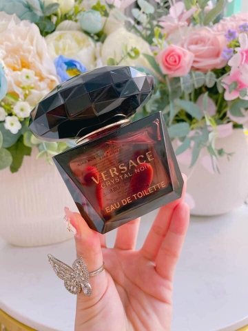 NƯỚC HOA VERSACE CRYSTAL NOIR EAU DE TOILETTE NATURAL SPRAY 90ML