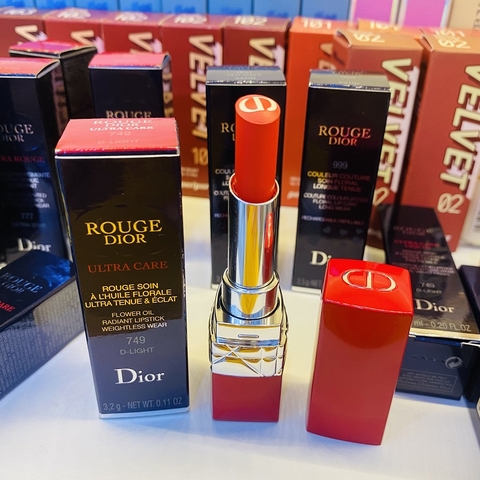 SON DIOR ROUGE ULTRA CARE #749 D-LIGHT - 3,2G