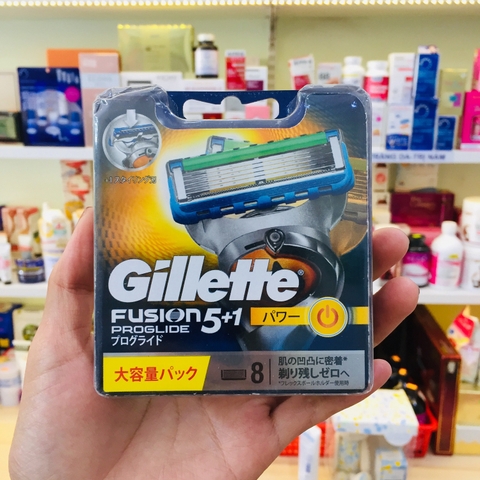 HỘP 8 ĐẦU DAO CẠO RÂU GILLETTE FUSSION PROGLIDE màu xanh - 5 LƯỠI