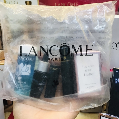 SET LANCOME MINISIZE 5 MÓN [ TẨY TRANG - SERUM- MASCARA- SON- NƯỚC HOA ] NGUYÊN SEAL XÁCH PHÁP