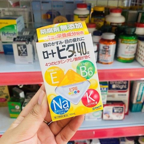 NƯỚC NHỎ MẮT ROHTO VITAMIN VÀNG