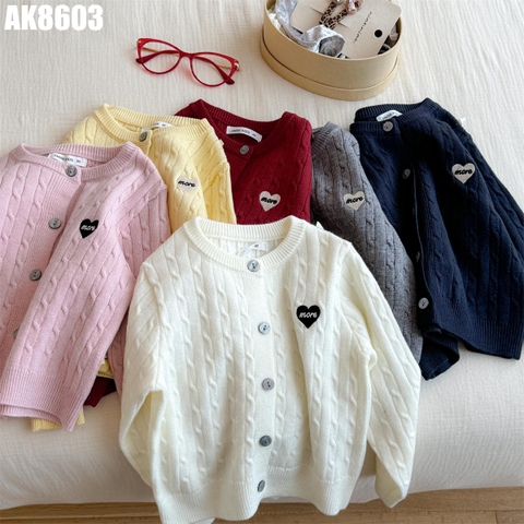 Áo Cardigan Trái Tim
