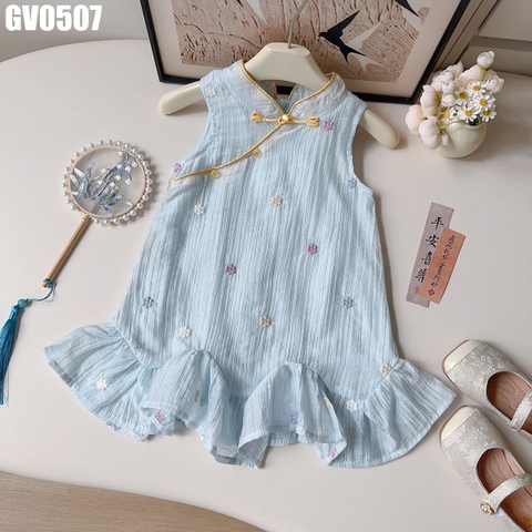 Váy Đuôi Cá Cổ Tàu Thêu Hoa