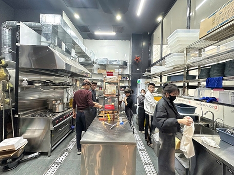 NHÀ HÀNG PIZZA