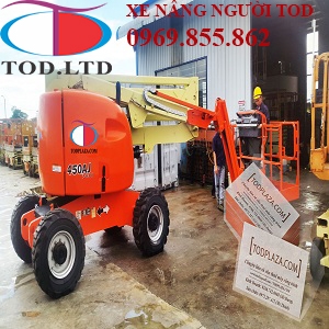 XE NÂNG NGƯỜI BOOM JLG 16M LÀM VIỆC