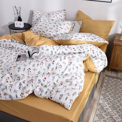 Bộ Chăn Ga Gối 5 Món Cotton Poly Hàn Quốc In Hình Bông Hoa Nhuyễn Phối Trên Nền Màu Trắng Kem - CP73
