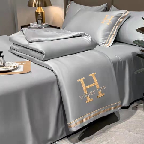 Bộ Chăn Ga Gối Lụa Cao Cấp Màu Xám Nhạt Thêu Chữ H Luxury Life Mềm Mịn Sang Trọng - LXR02