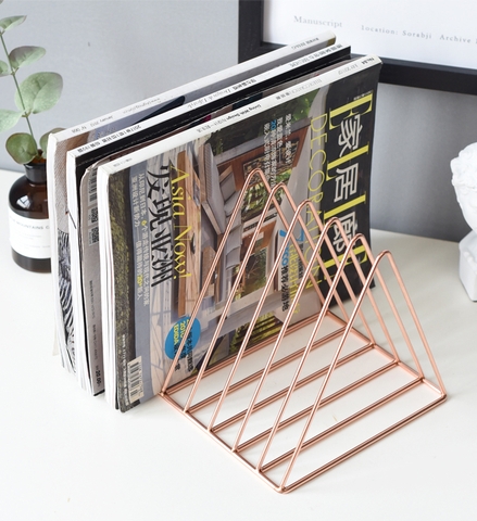 Kệ Sách Kim Loại Phong Cách Scandinavian Màu Rose Gold Sang Trọng